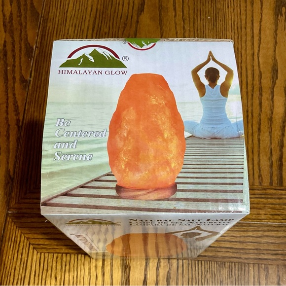 Natural Salt Lamp Himalayan Glow - Picture 5 of 6